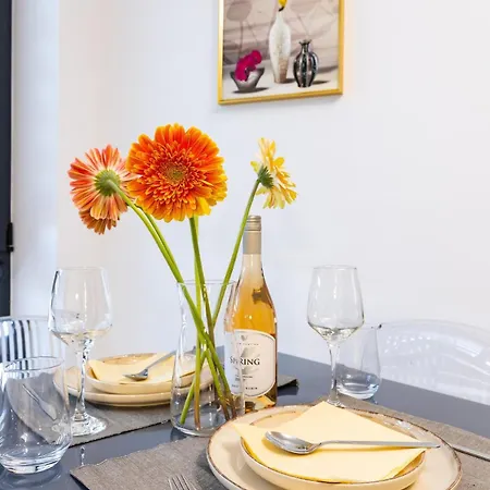 Fancy With Private Parking In New Building Apartment